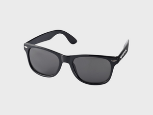 Solglasögon med logotyp